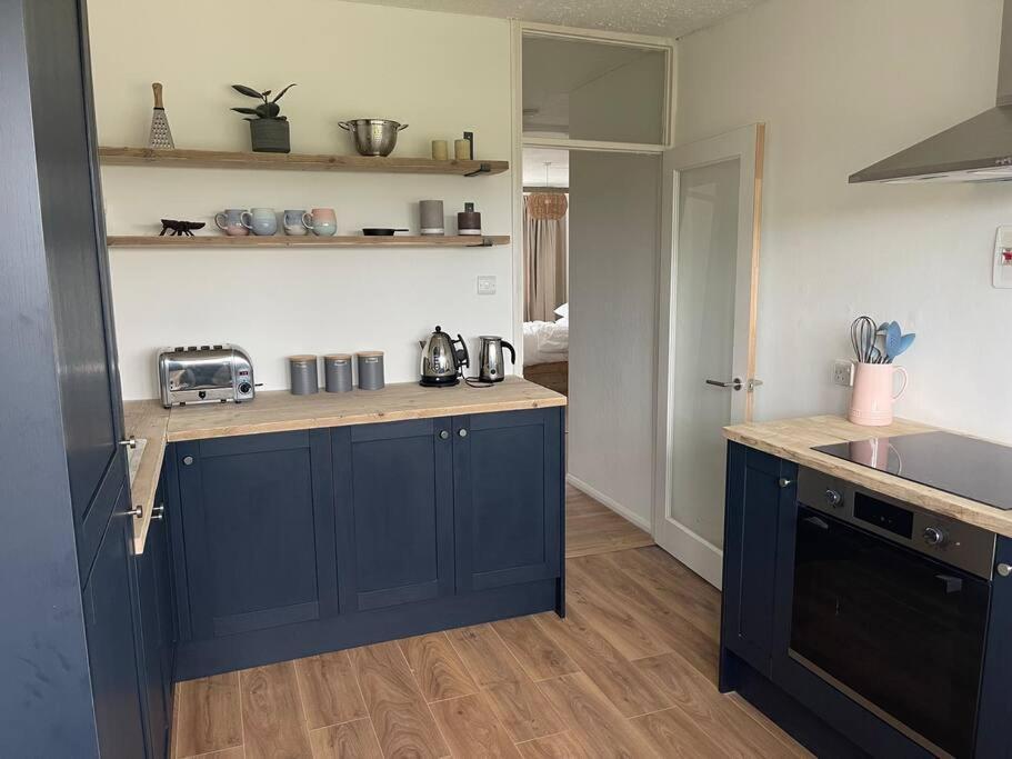 Stylish Apartment With Stunning Views Chislet Екстериор снимка